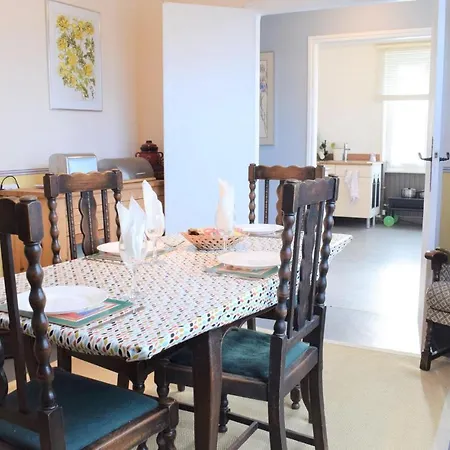 Nyaraló Cozy In With Kitchen